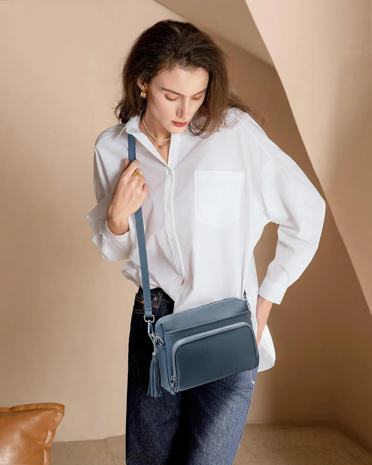 befen Genuine Leather Crossbody Purses for Women Lightweight Small Crossbody Bags Purse with Built in RFID Blocking Wallet