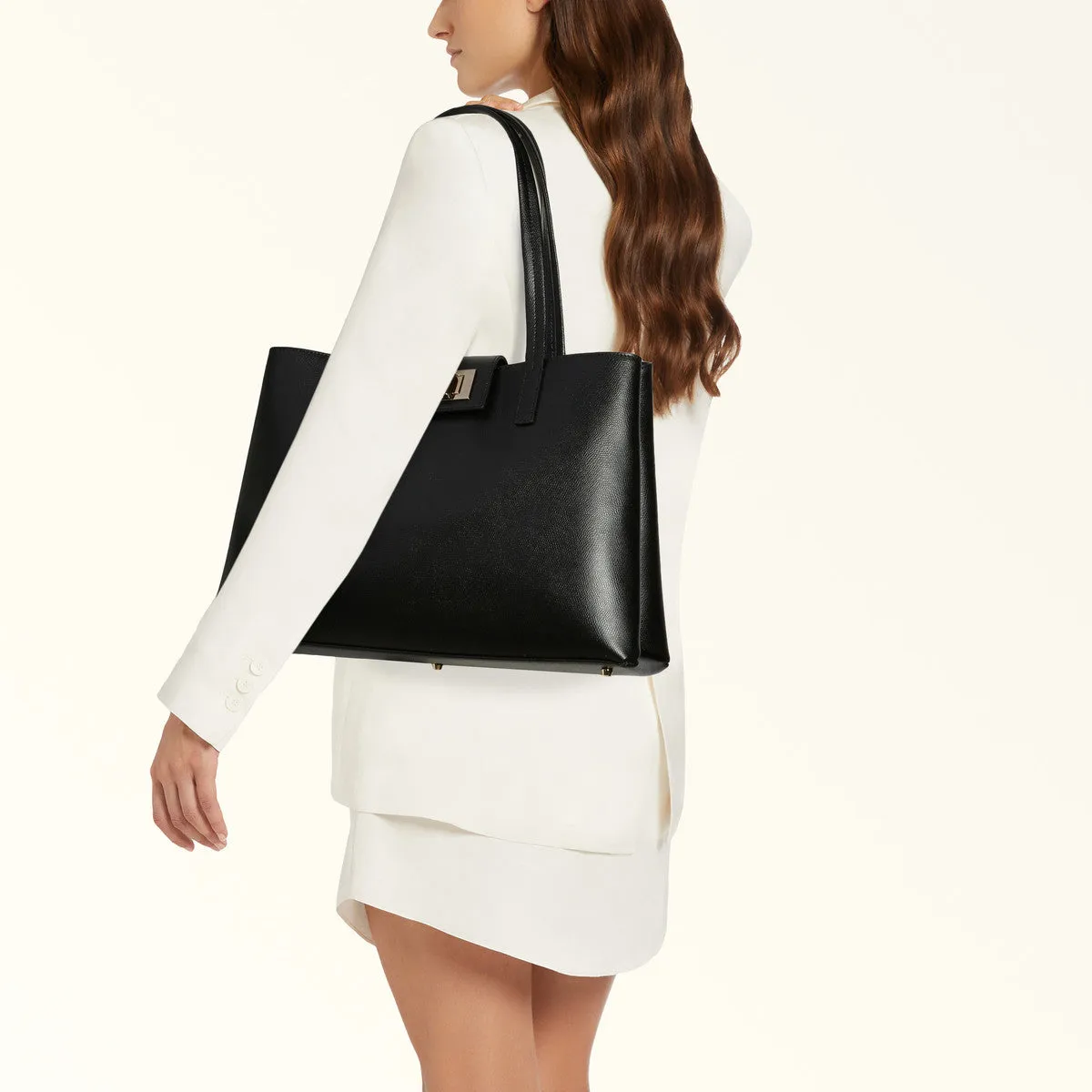 Furla - 1927 L Nero Tote - WB01099HSF000 - NERO